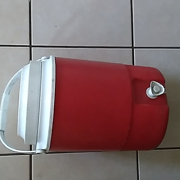 Vintage Kitchen Vintage Gott 2 Gal Water Cooler Model 526 Poshmark